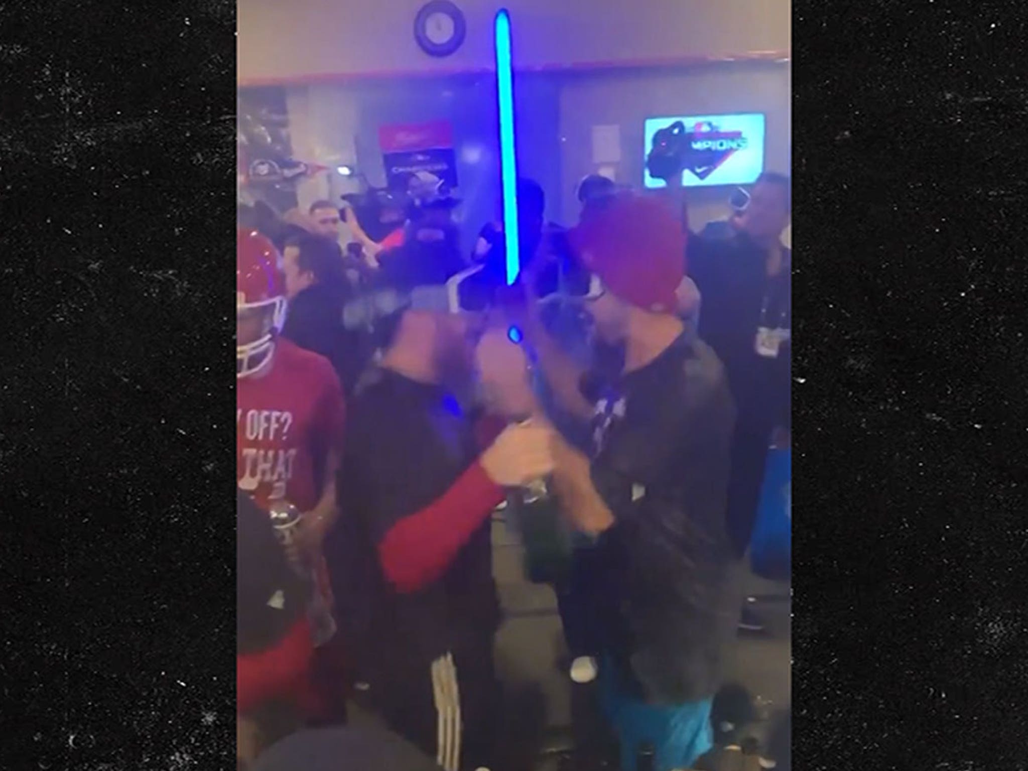 VIDEO: Nats' Sean Doolittle Swinging Lightsaber Behind Live MLB Network  Broadcast is Next-Level