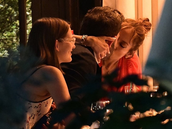 Ben Affleck and Jennifer Lopez -- Dinner And Dessert In Paris