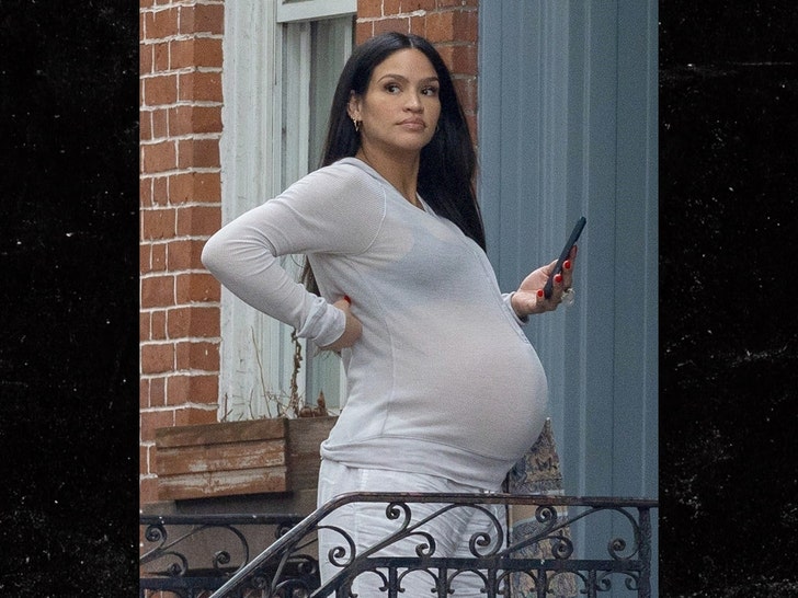 Cassie-Prner-Backgrid-3