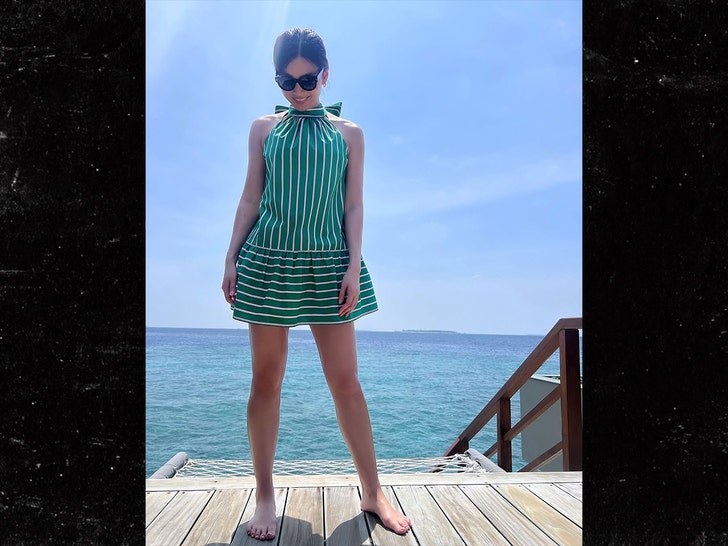 gemma chan insta sub 1