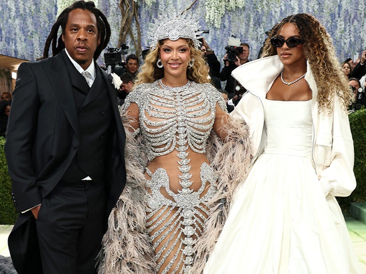 Beyoncé, Jay-Z And Blue Ivy Carter Attend The Met Gala As A Family