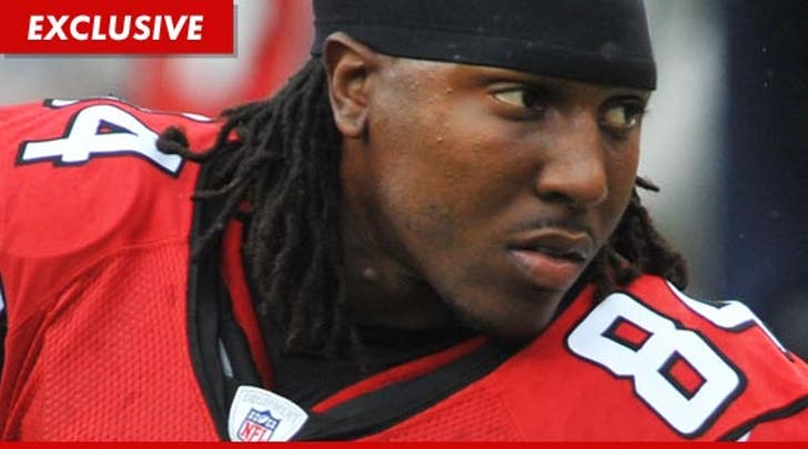 He IS the Father! Atlanta Falcons Player Roddy White Admits