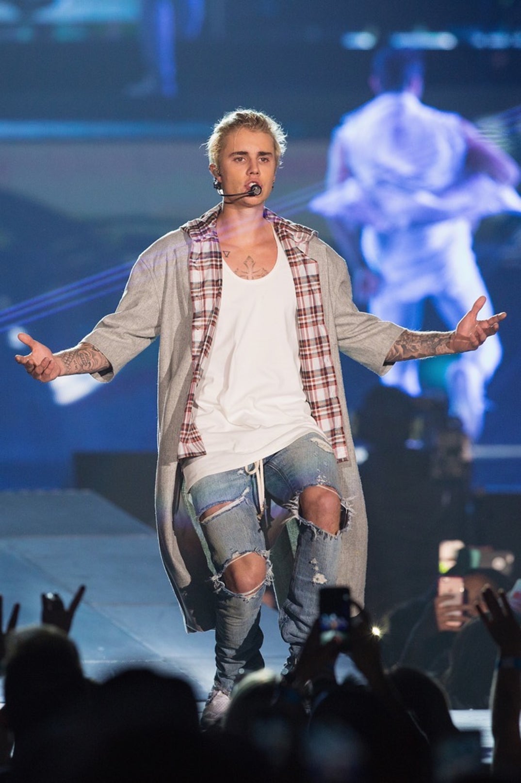 justin bieber performance photos-2-03