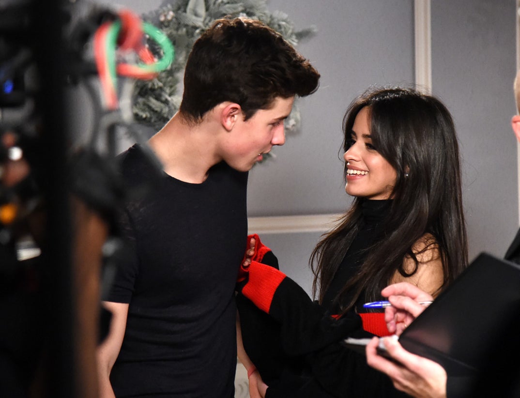 shawn-mendes-camilla-cabello-together12