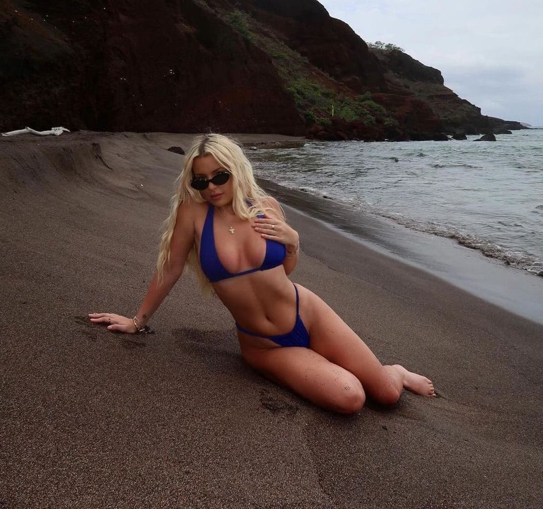 0621 Tana Mongeau Hot Shots 46