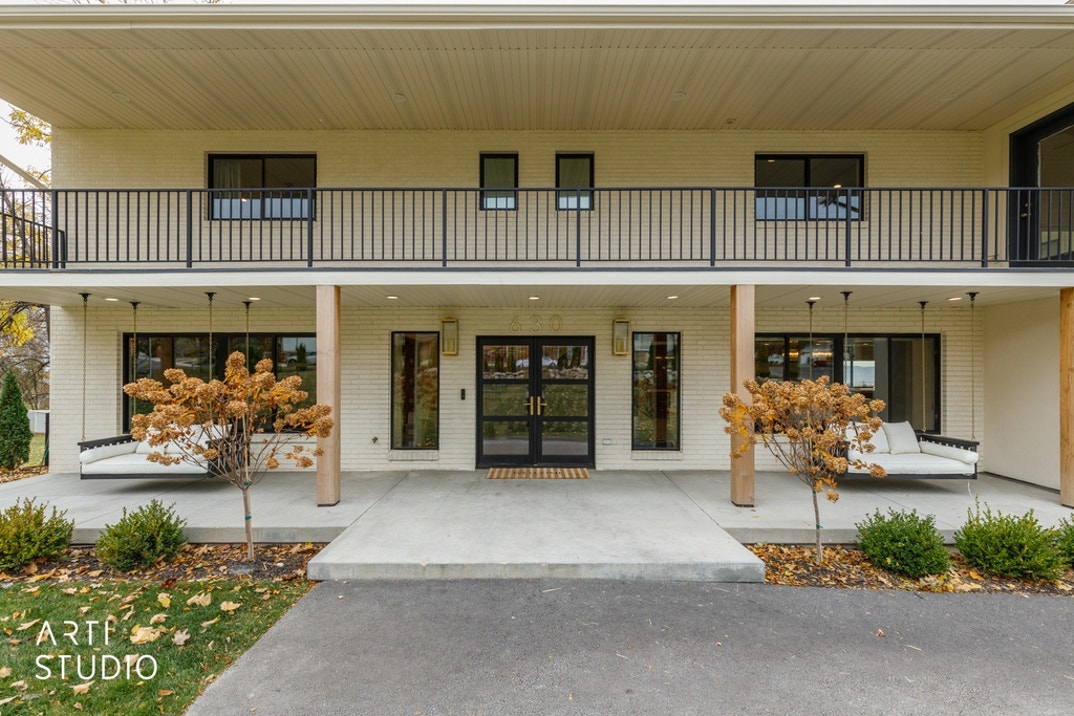 essi & Jordan Ngatikaura House 8