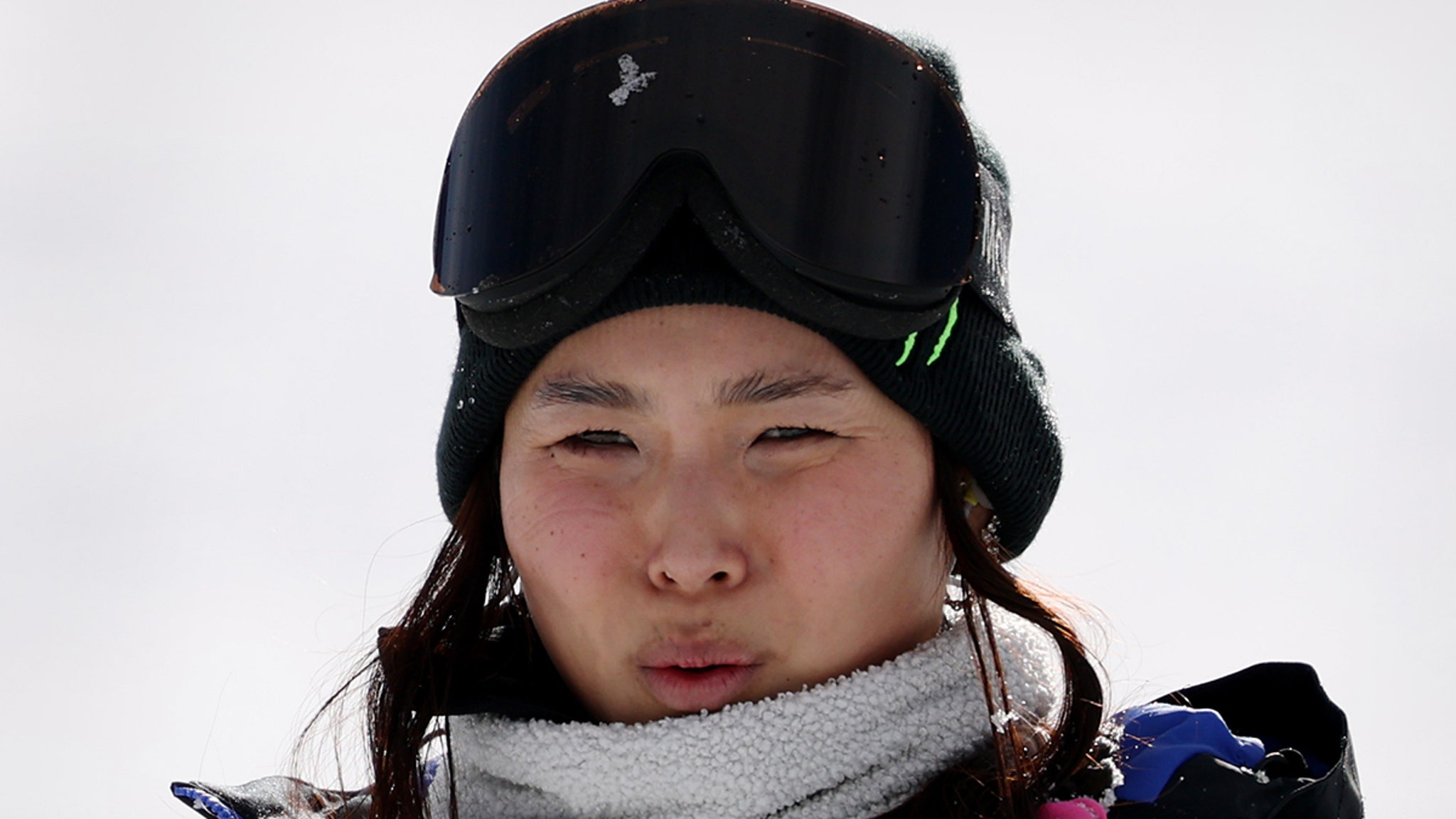 Chloe Kim Confirms She Tore Labrum, Will Still Compete in Olympics Chloe Kim Confirms She Tore Labrum, Will Still Compete in Olympics