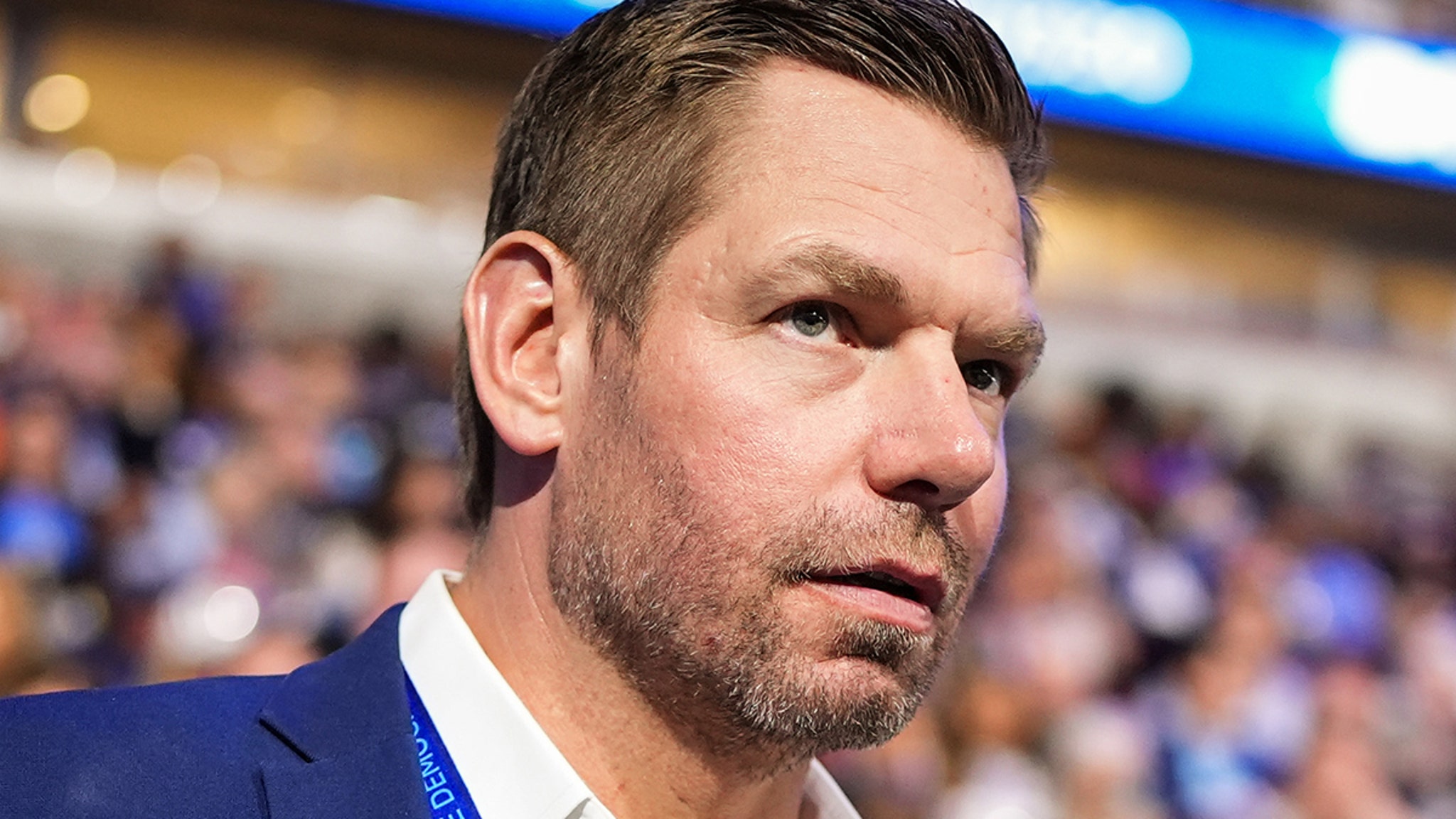 Eric Swalwell verontschuldigt zich tegenover vrouw en ontkent claims van verkrachting in vurige video