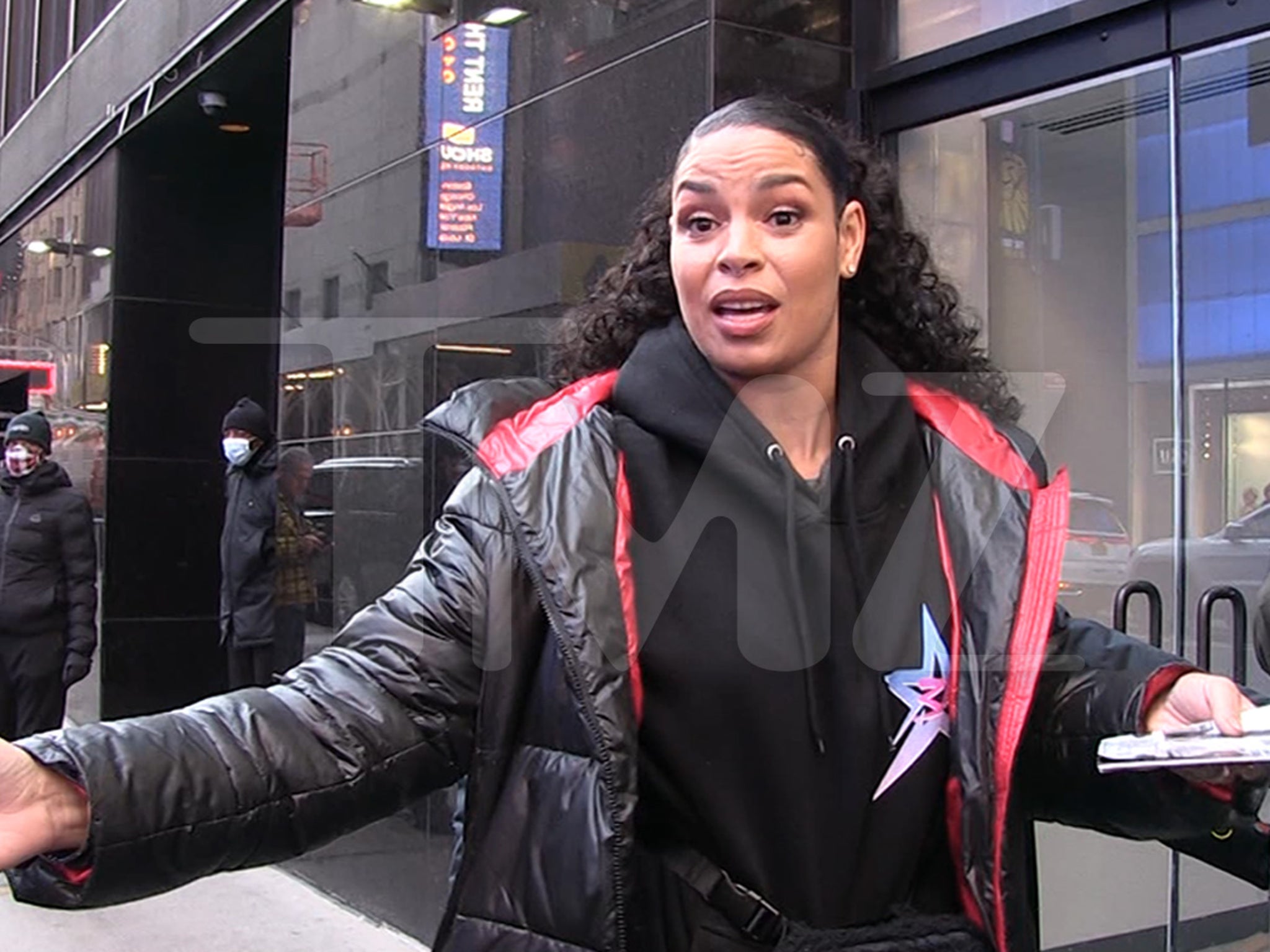 Jordin Sparks Says Chris Brown Should've Been at AMAs, Doesn't Get the Hate - TMZ (Picture 1)