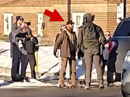 012926_alex_pretti_days_before_primary