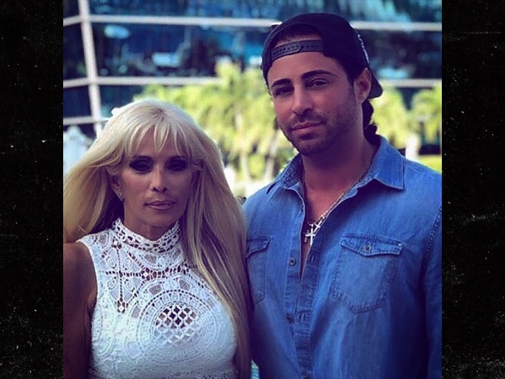 Victoria Gotti e filho Carmine Gotti Agnello insta 1