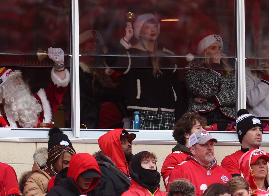 12/25/2023: Chiefs vs. Raiders