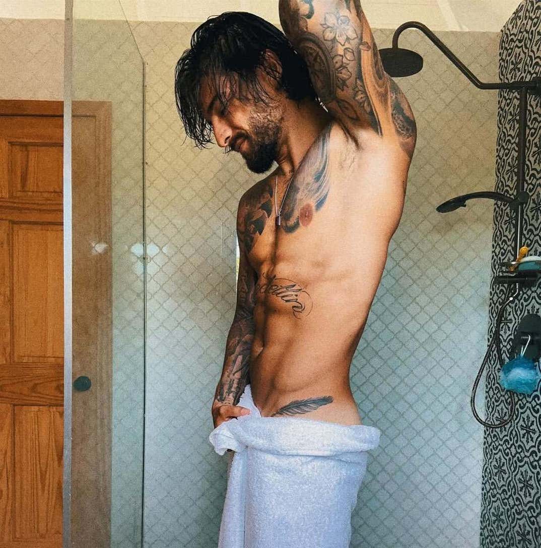 0127 Maluma Hot Shots 13