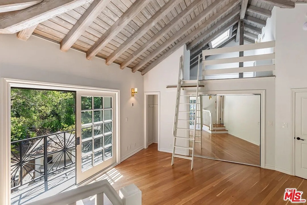 Selena Gomez Encino Home 10