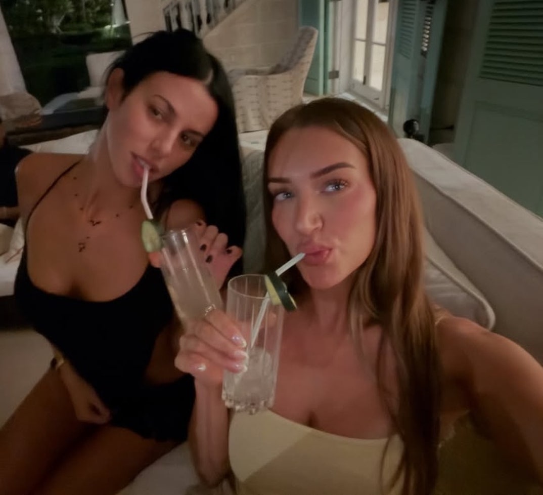 Kylie Jenner Friends Turks And Caicos Summer Trip 15