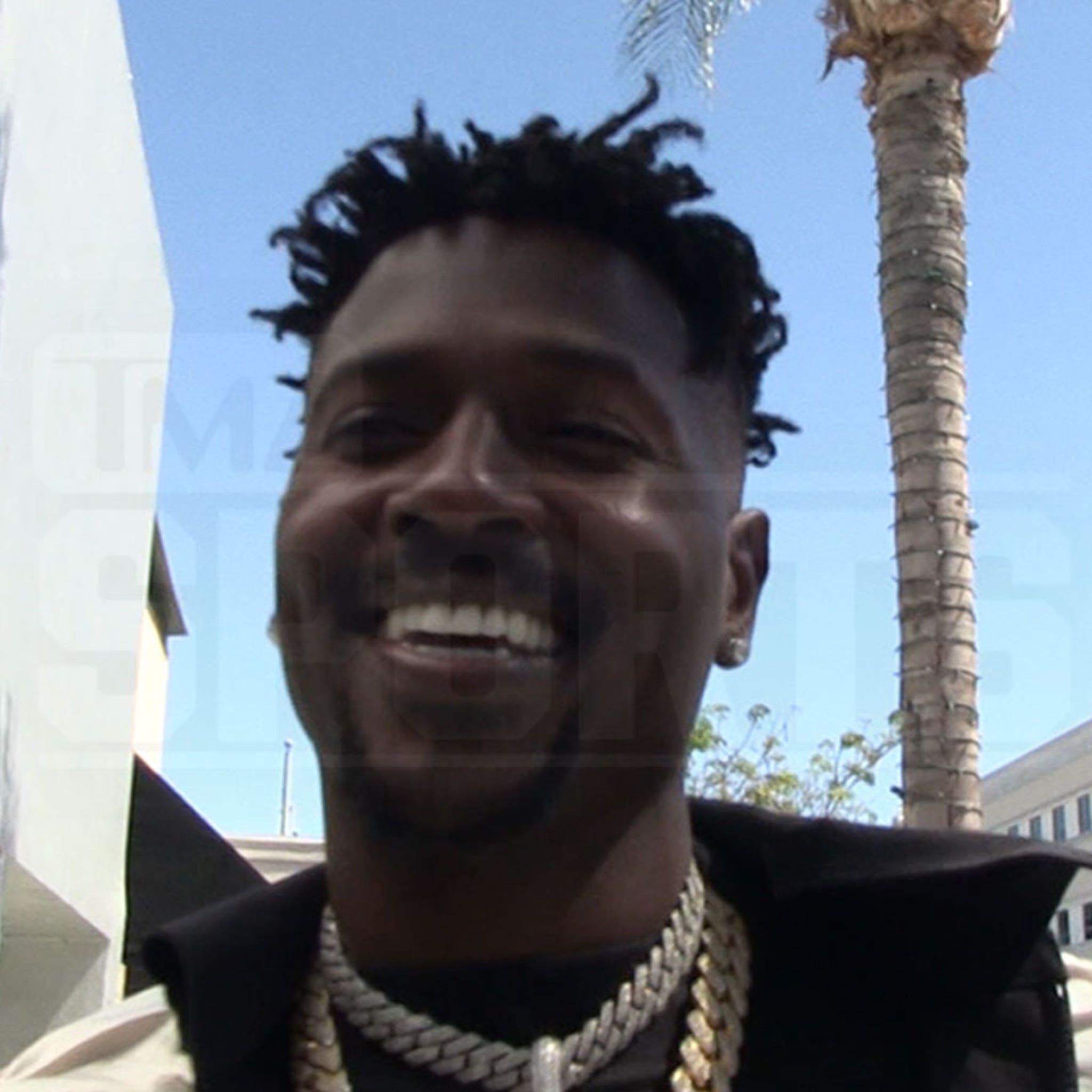 WATCH: Antonio Brown explains why he would like to land with Dallas Cowboys  - On3