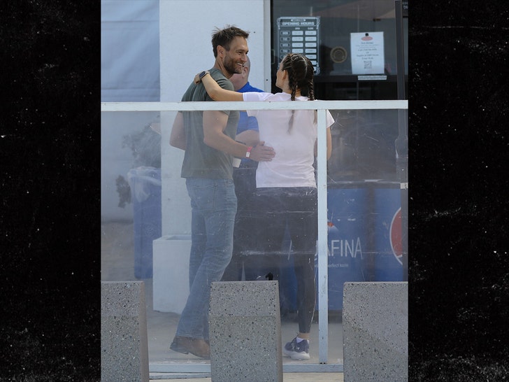 jennifer garner kissing boyfriend x17 2