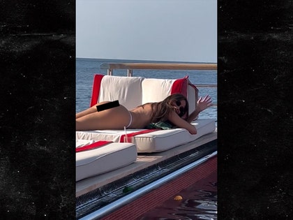 sofia-vergara-primary-07-05-2025