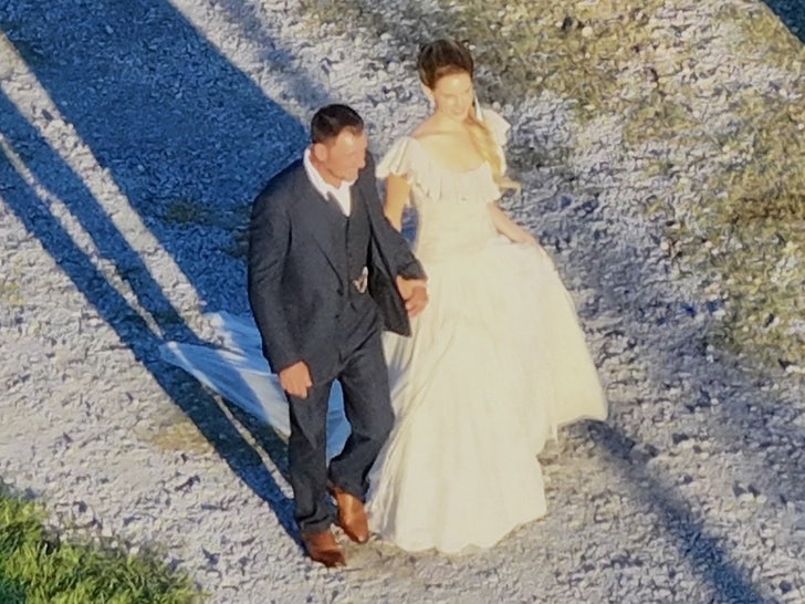 Lana Del Rey Thrifted Wedding Dress Months Before Marrying Jeremy