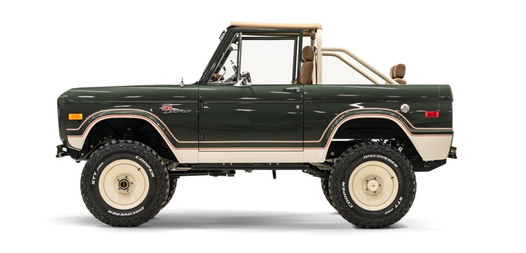 Kim Kardashian Bronco 0