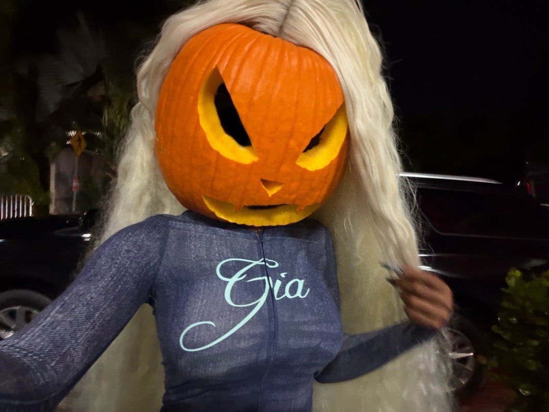 Megan Thee Stallion Pumpkin Pics 11