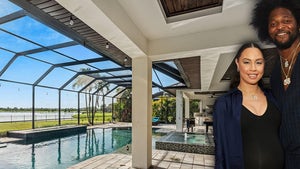 0904-0904-Jamie-Collins-And-Kat-Tat-Home-PRIMARY