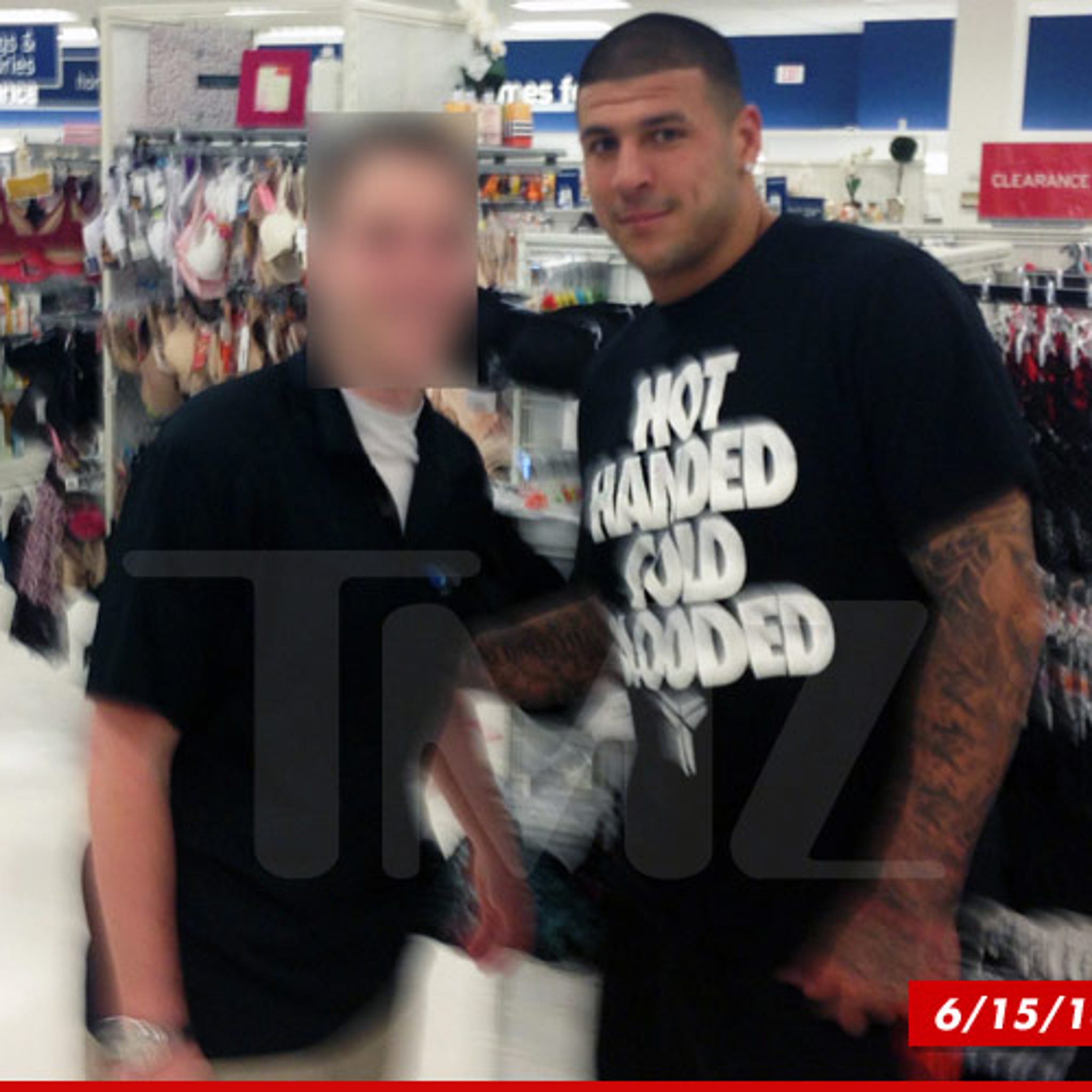 aaron hernandez shirt