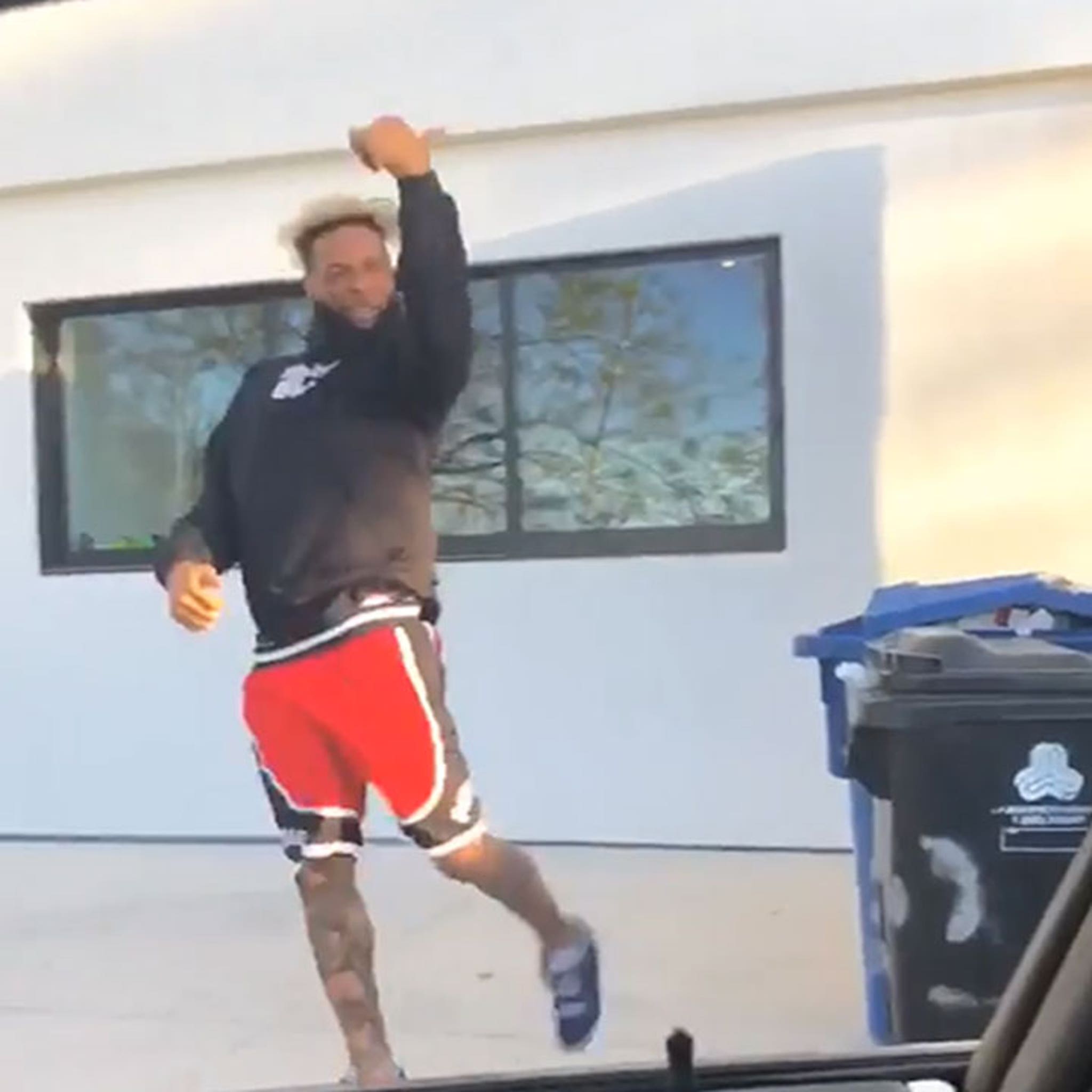 Odell Beckham Jr. wastes no time getting back in the mix with