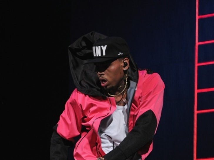 Chris Brown's Performance Photos