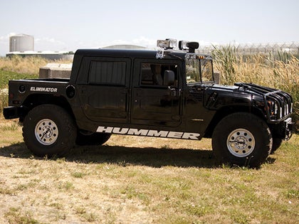 0811-tupac-hummer-car-photos-primary