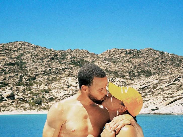 Steph and Ayesha Curry -- Greeced Up On Yacht Vacation