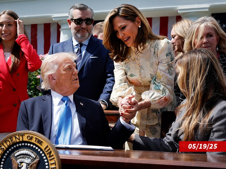 maria-elvira-salazar-donald-trump-sub-getty-1