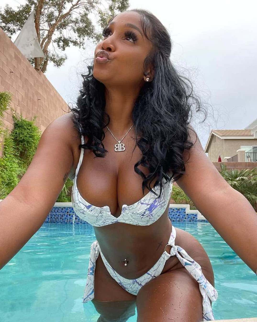 Bernice Burgos Hot Shots 14