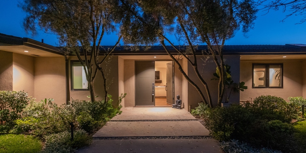 Chris Evans Hollywood Home New Pics 2