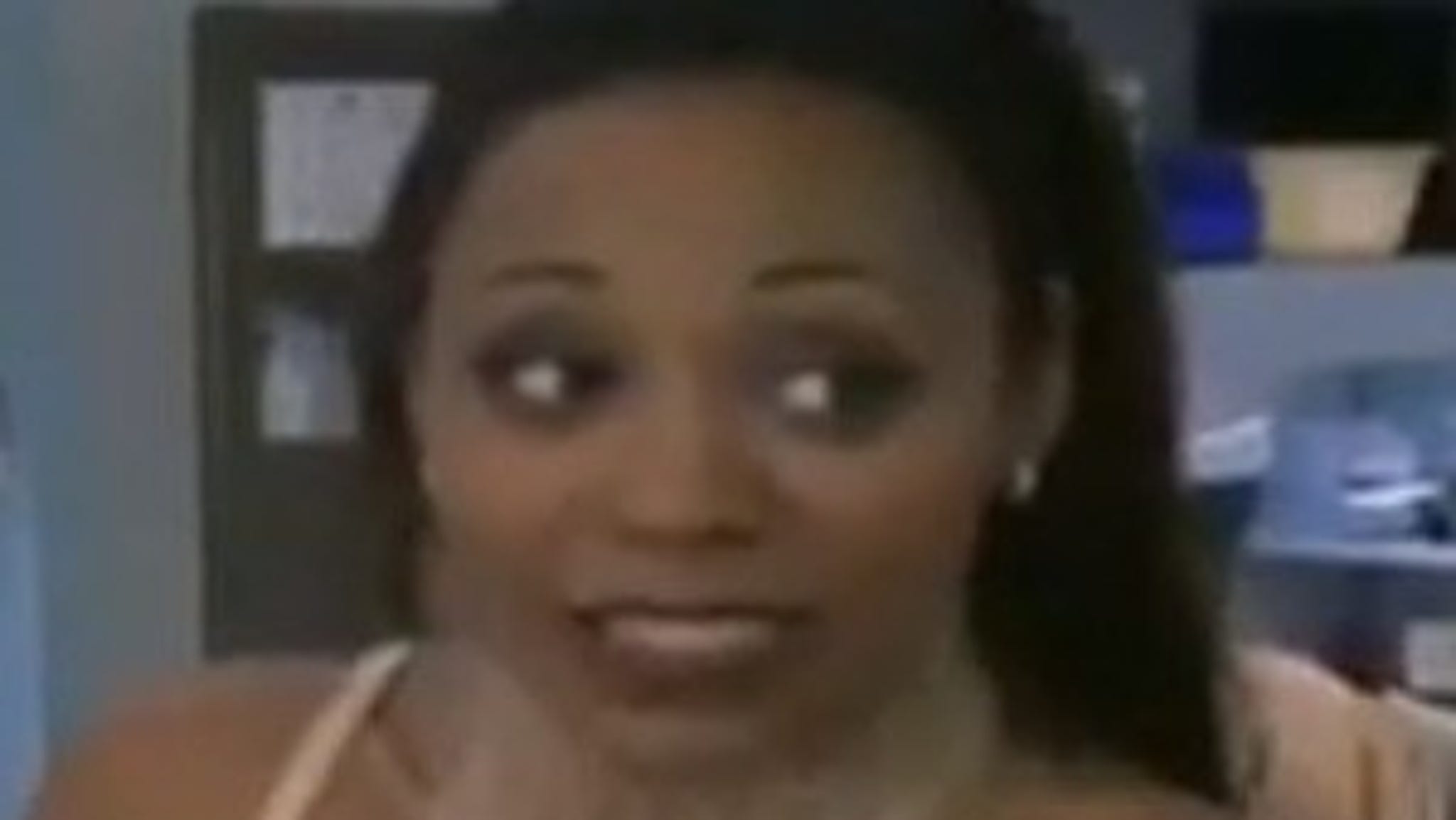 Knowles' Alleged Baby Mama Is a Scrub, image size:2048x1154