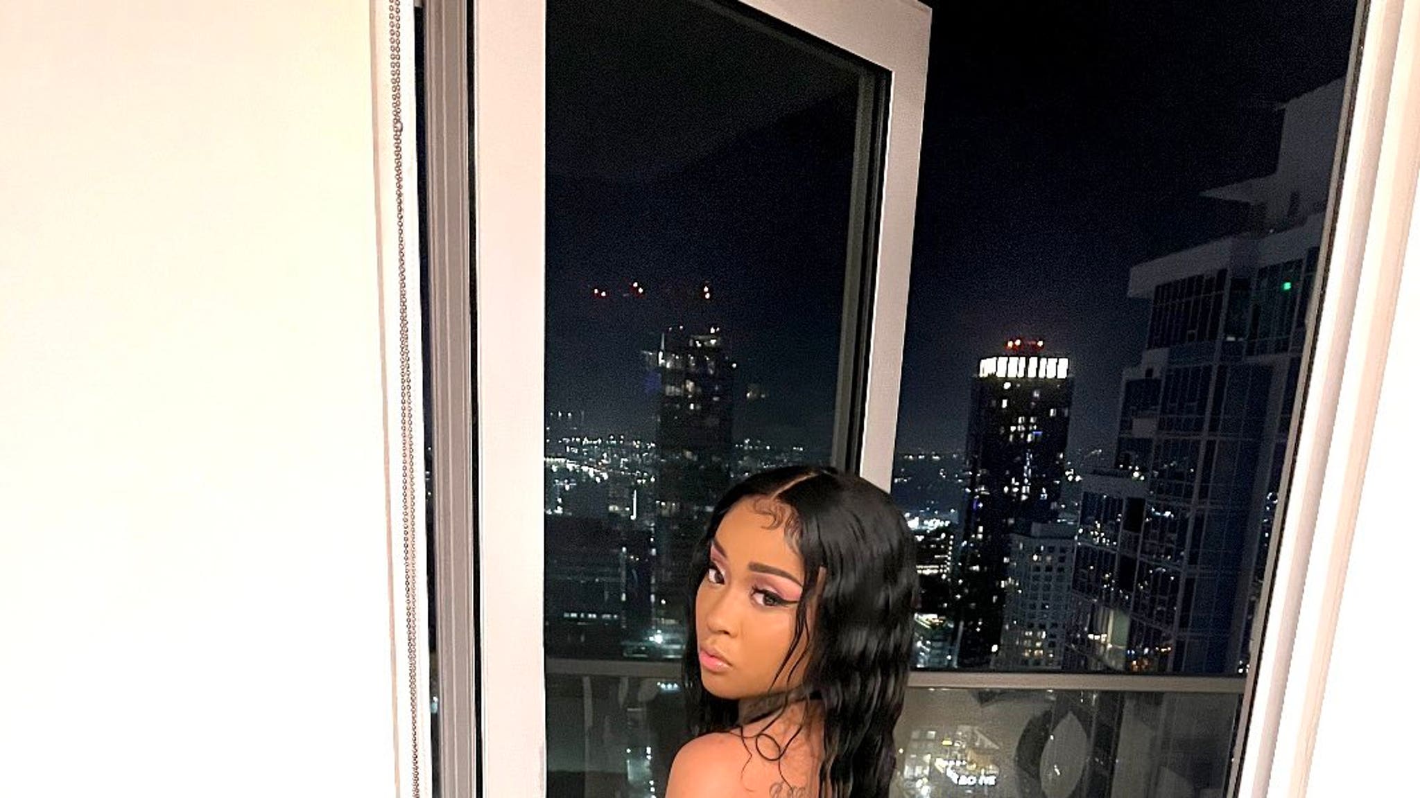 Stunna Girl Hot Shots