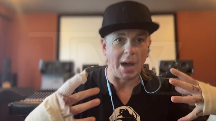 Sid Wilson Details Burn Pile Injuries, Still Performing Sunday