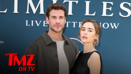 091225_tv_hemsworth_kal