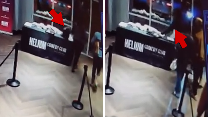 010526 deray davis merch kal2