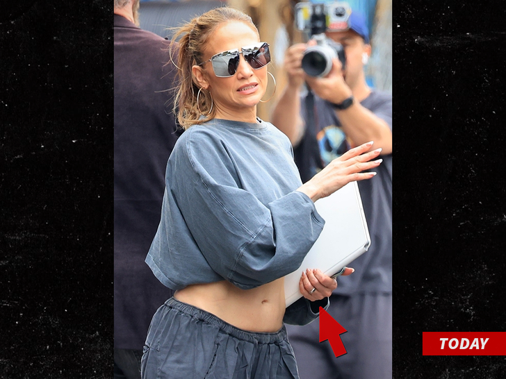 Jennifer Lopez Freccia alla sua fede nuziale, per favore