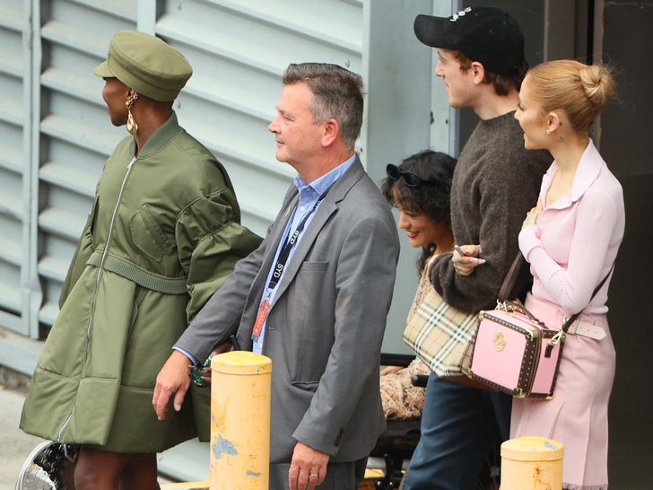 Ariana Grande arrives in Sydney arm in arm with boyfriend Ethan Slater