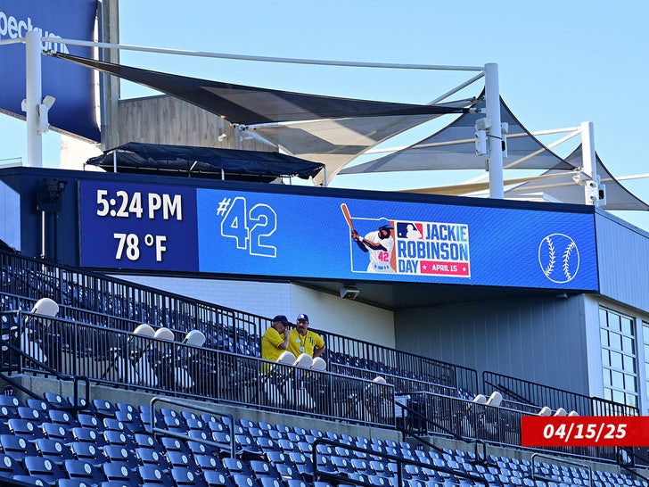 jackie robinson day red sox rays sub getty swipe