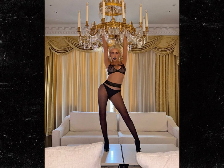 christina aguilera instagram 3