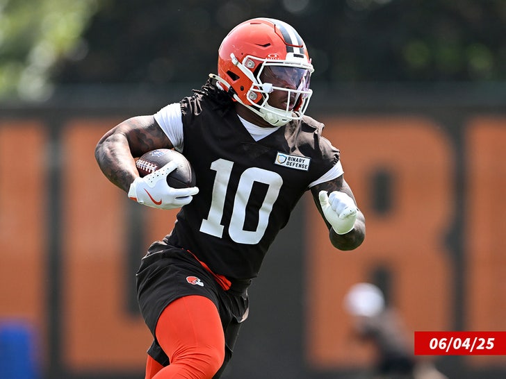 quinshon judkins sub getty swipe