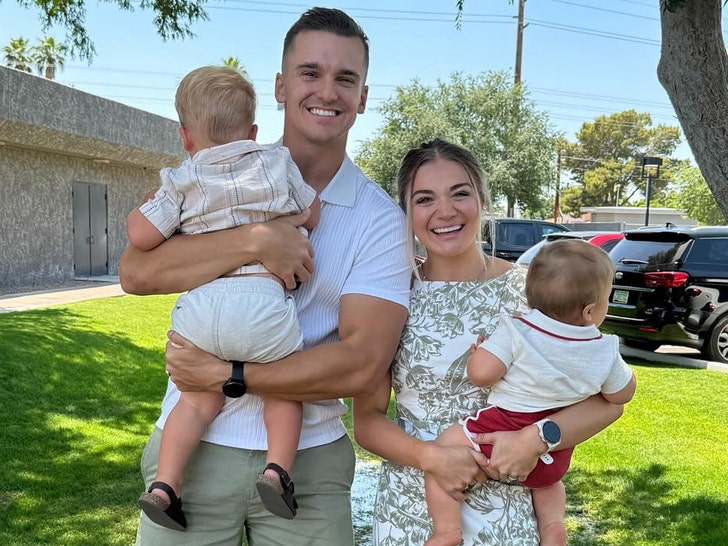 Matt Howard and Abby Howard insta 1
