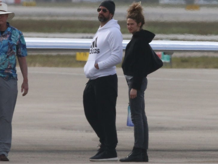 See Shailene Woodley and Aaron Rodgers Showing PDA in Arkansas Photo