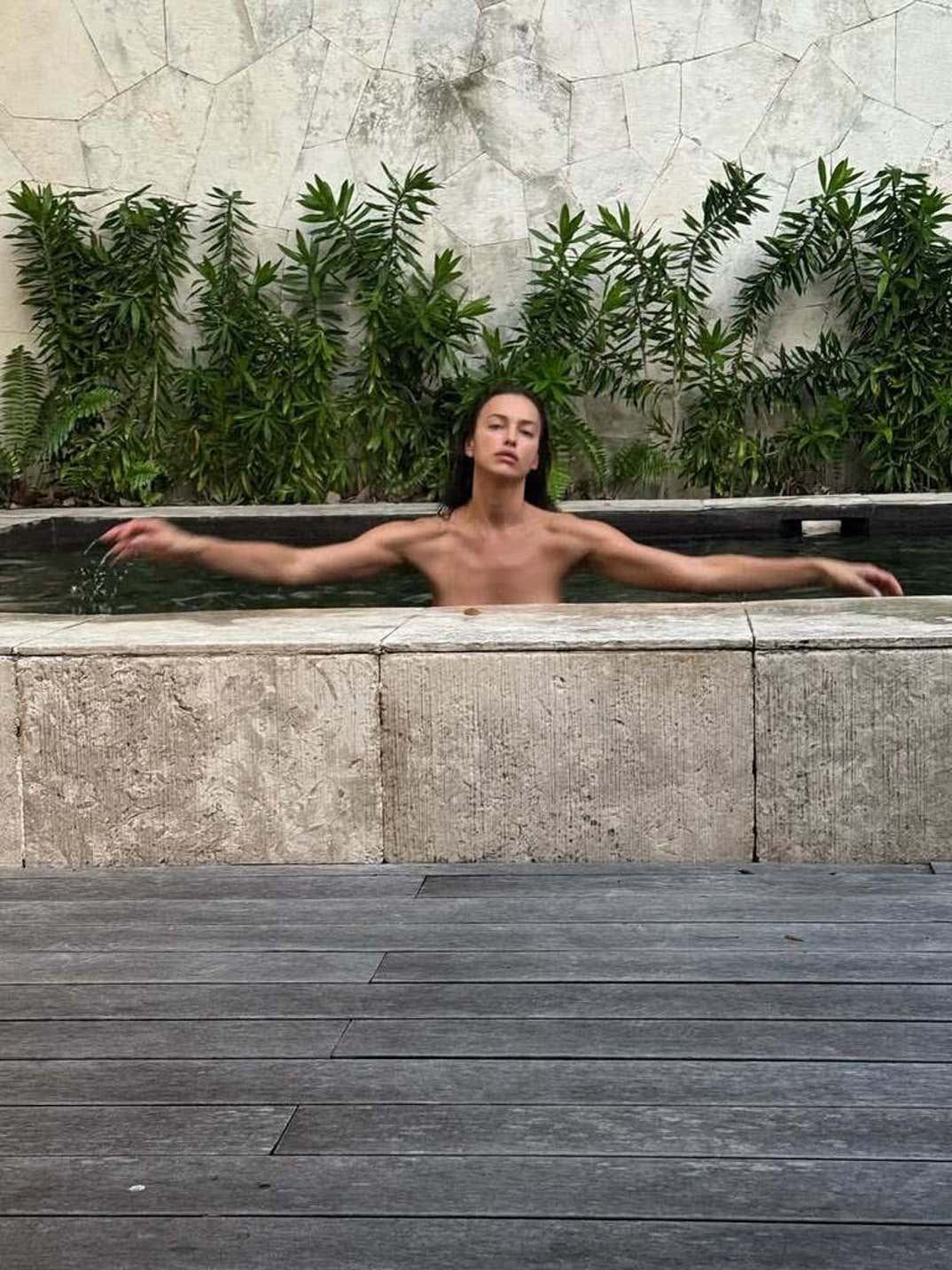 Irina Shayk Bikini Vacay 2