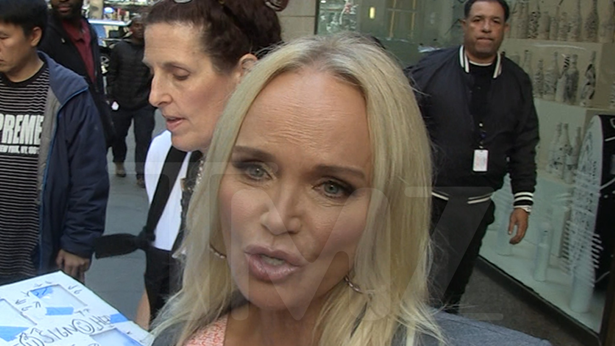 Kristin Chenoweth Still Keeping Diddy in Her Prayers, Despite Arrest