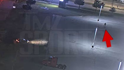 112625_marshawn_kneeland_running_kal