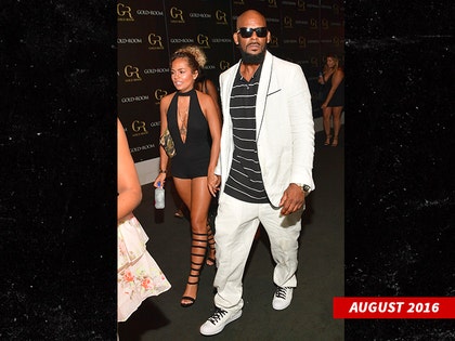 0125-r-kelly-halle-calhoun-getty-02